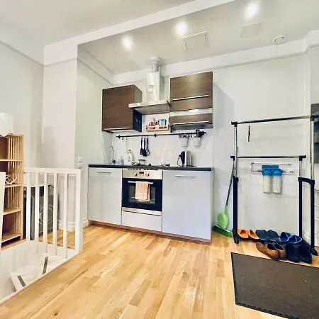 Daire Cosy Studio In Historical Building. City Center